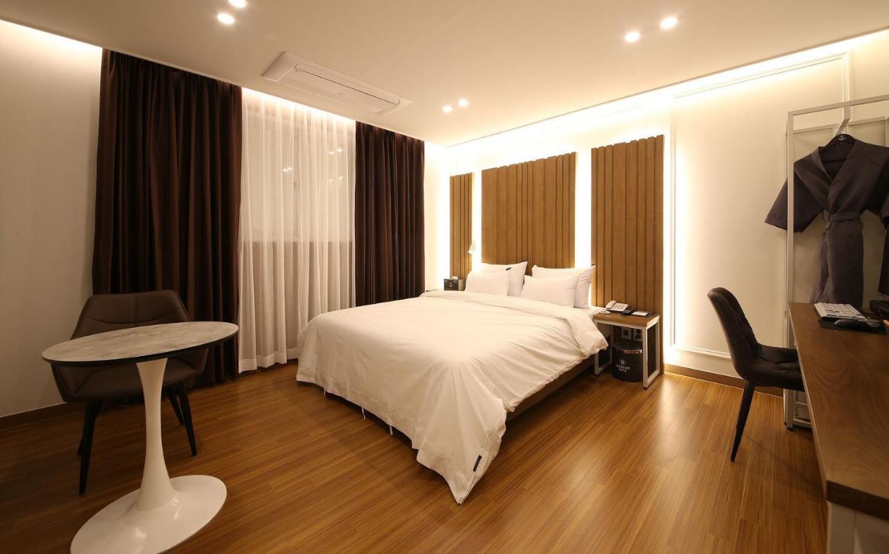 Brown Dot Hotel Sinan غوانغجو المظهر الخارجي الصورة