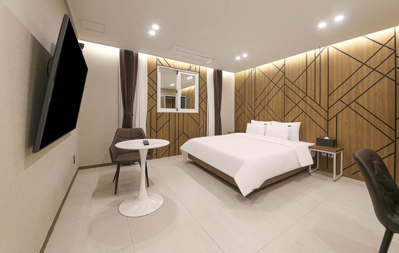 Brown Dot Hotel Sinan غوانغجو المظهر الخارجي الصورة
