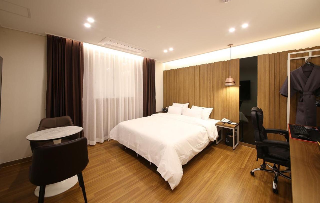 Brown Dot Hotel Sinan غوانغجو المظهر الخارجي الصورة