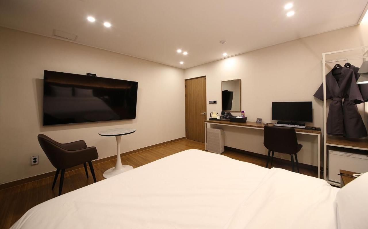 Brown Dot Hotel Sinan غوانغجو المظهر الخارجي الصورة