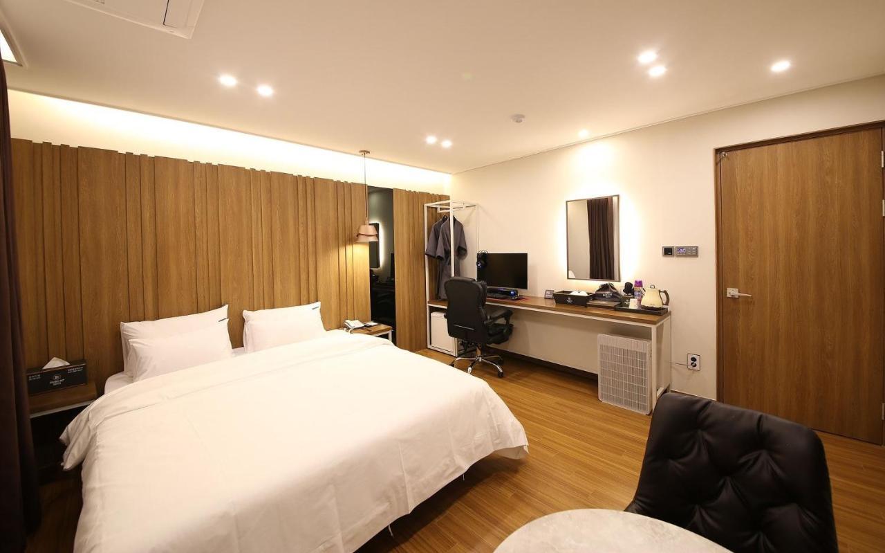 Brown Dot Hotel Sinan غوانغجو المظهر الخارجي الصورة