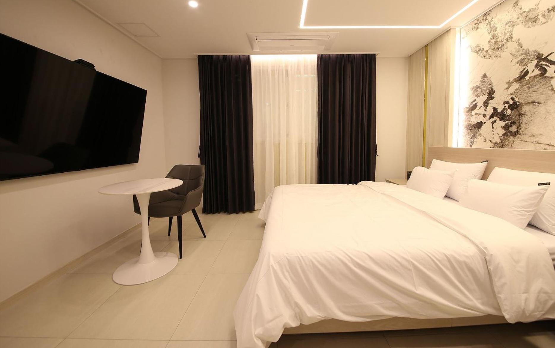 Brown Dot Hotel Sinan غوانغجو المظهر الخارجي الصورة