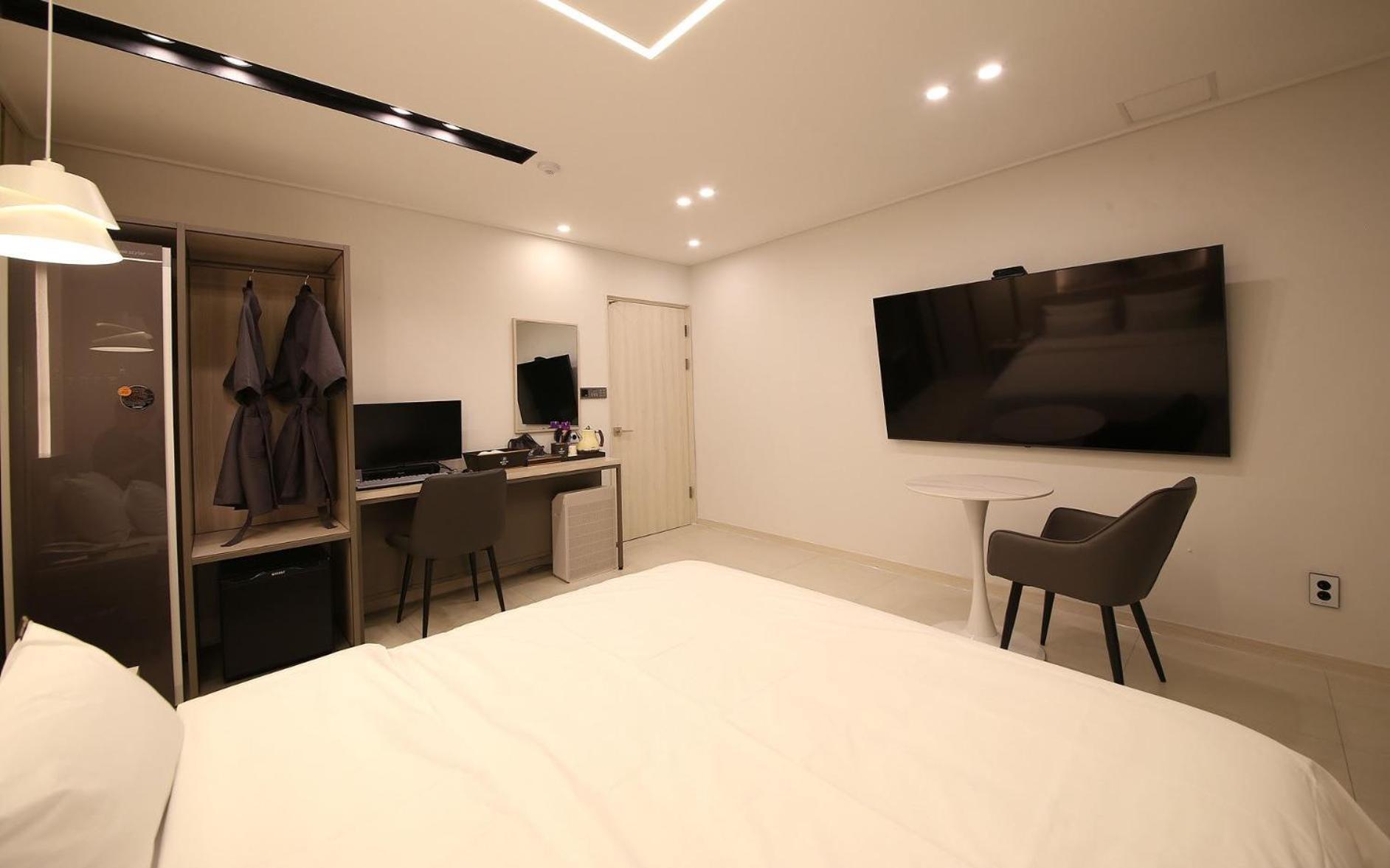 Brown Dot Hotel Sinan غوانغجو المظهر الخارجي الصورة
