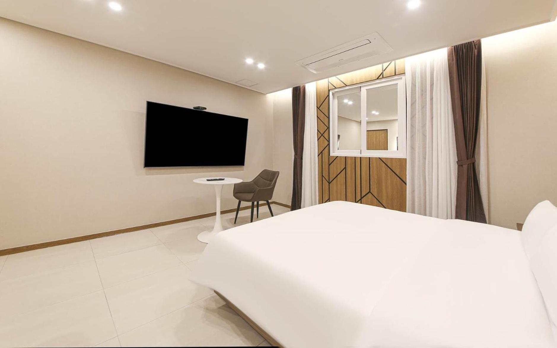 Brown Dot Hotel Sinan غوانغجو المظهر الخارجي الصورة
